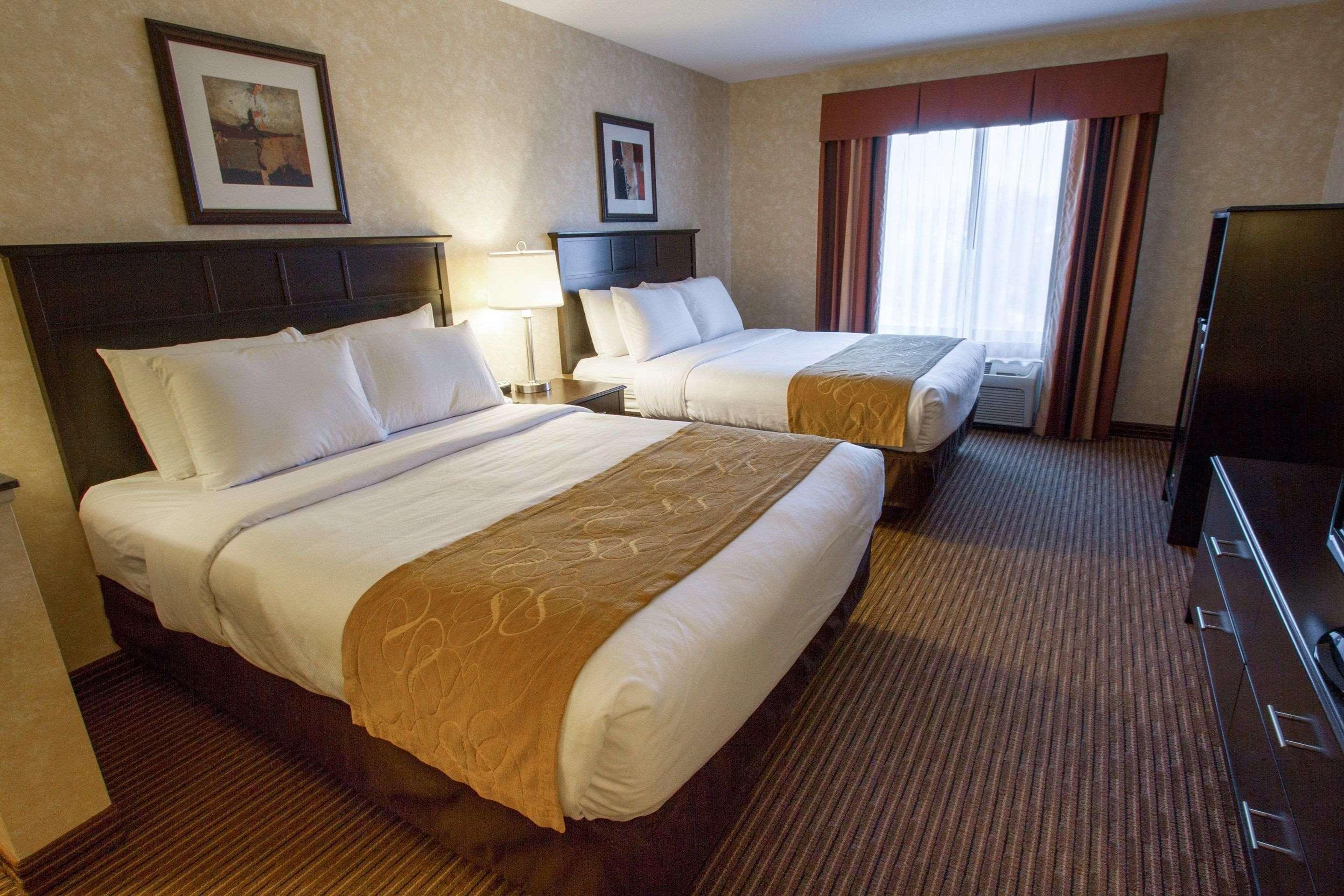 Comfort Suites Grand Rapids North Comstock Park Exteriör bild